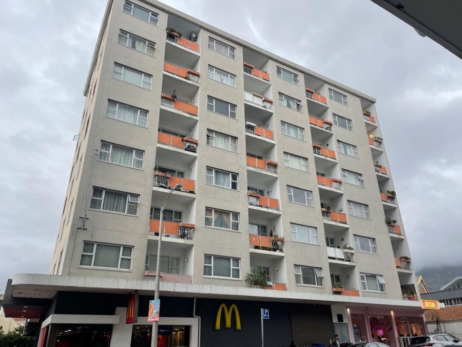 To Let 1 Bedroom Property for Rent in Gardens Western Cape